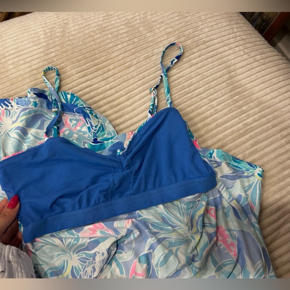 Lily Pulitzer -Swimsuit Top - size Small - Picture 3 of 5